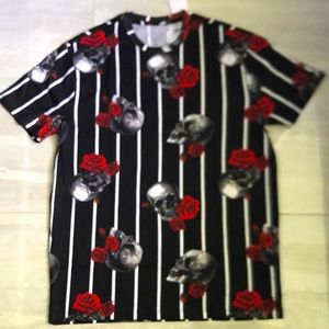 (Black) Skulls & Roses T-Shirt